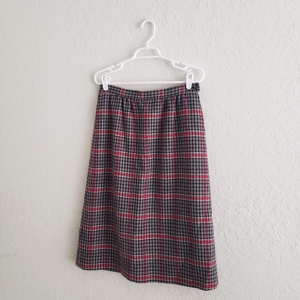 Vintage Pendleton Black And Red Plaid Virgin Wool Pencil Skirt - Picture 2 of 5